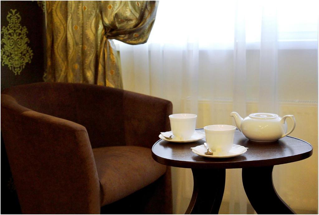 Siesta Hotel Jarkov Habitación foto